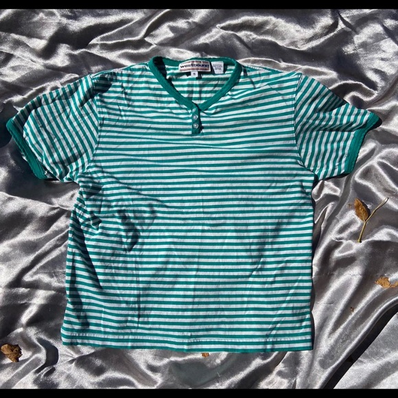 tshirt - Picture 2 of 2